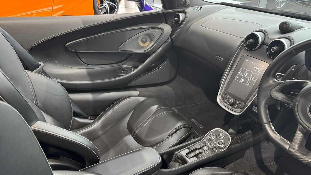McLaren 570S 570S Spider S-a Silver #22