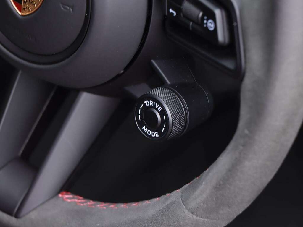 Porsche 911 911 Carrera 4 Gts Orange #15