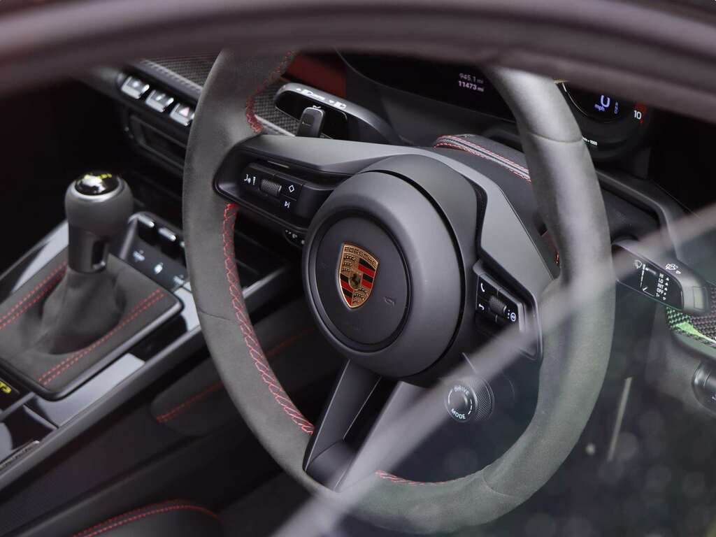 Porsche 911 911 Carrera 4 Gts Orange #13
