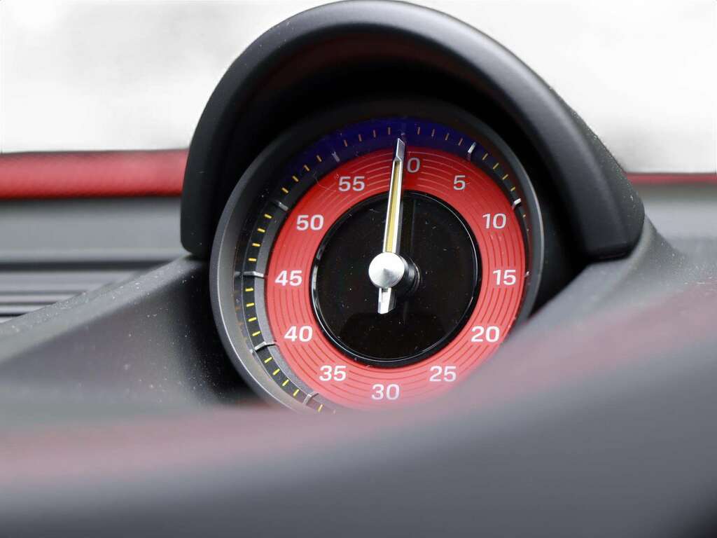 Porsche 911 911 Carrera 4 Gts Orange #20