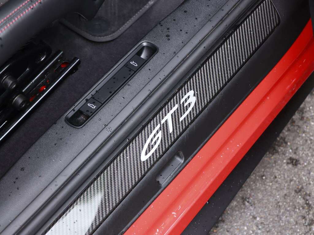 Porsche 911 911 Carrera 4 Gts Orange #16