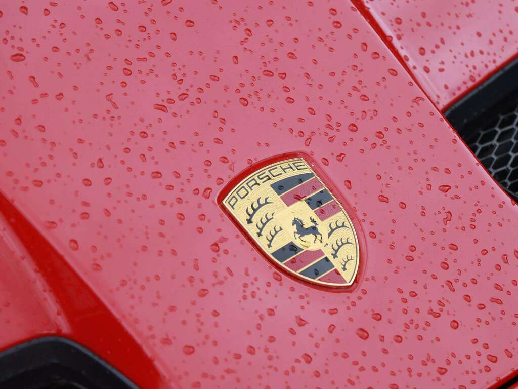 Porsche 911 911 Carrera 4 Gts Orange #28