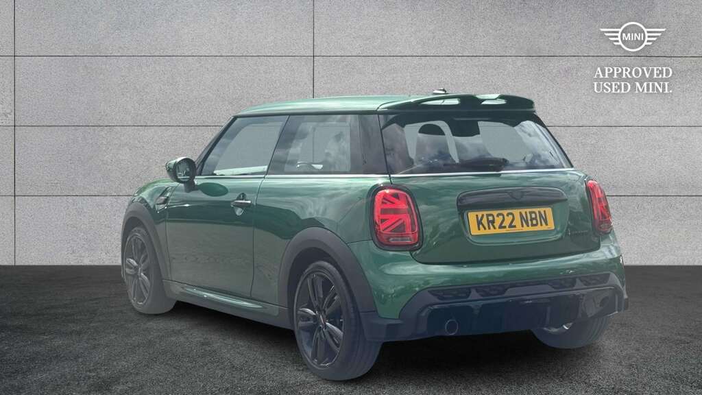 Mini Hatch 1.5 Cooper Sport 2022 KR22NBN Green #2