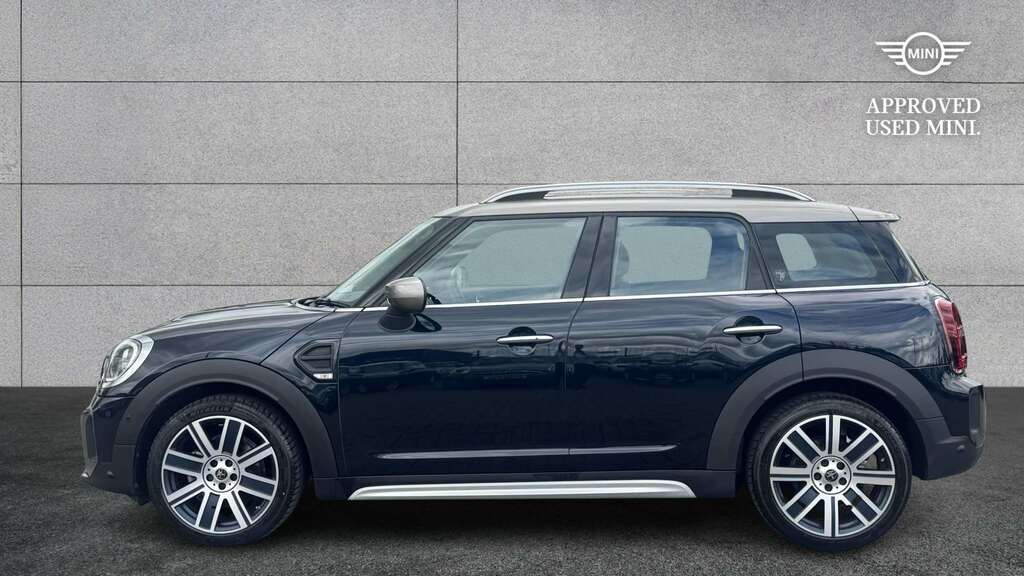 Mini Countryman 1.5 Cooper Exclusive 2023 Black #3