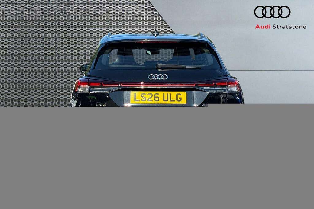 Audi Q4 E Tron 150Kw 40 63Kwh Sport Leather 2026 Black #6