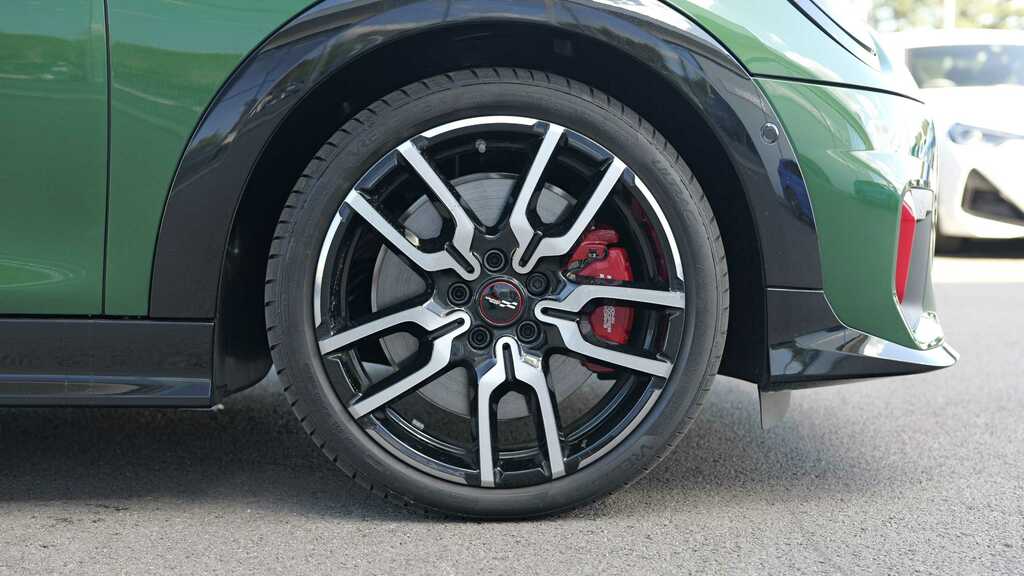 Mini Hatch 2.0 John Works Level 2 2026 Green #3