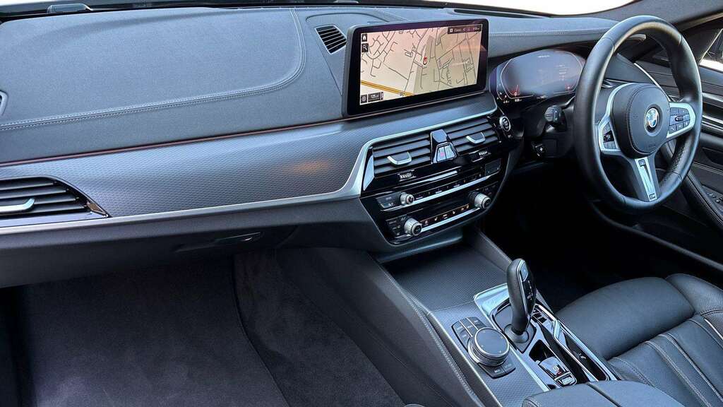 BMW 5 Series 520D Mht M Sport Step White #7