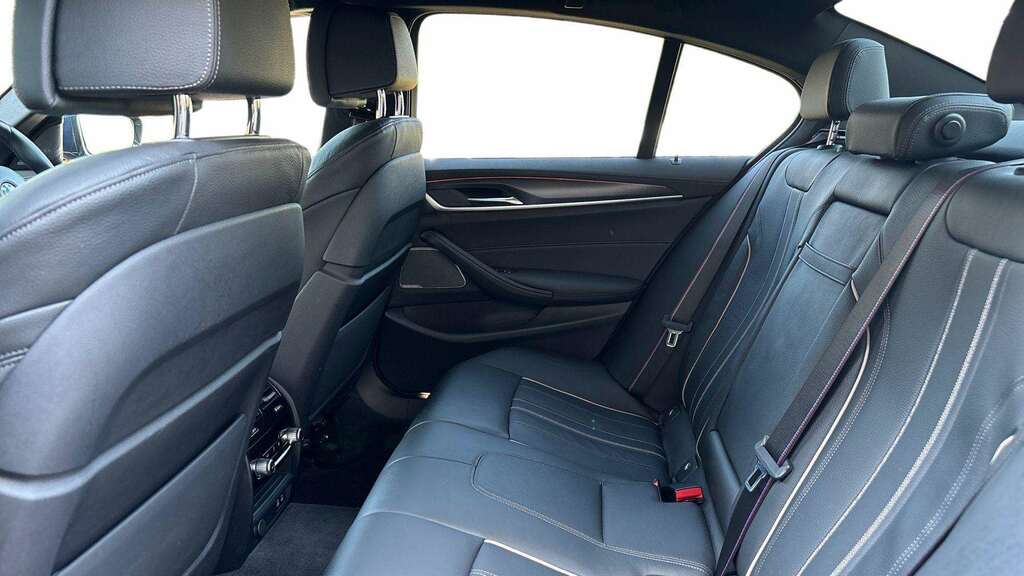 BMW 5 Series 520D Mht M Sport Step White #11