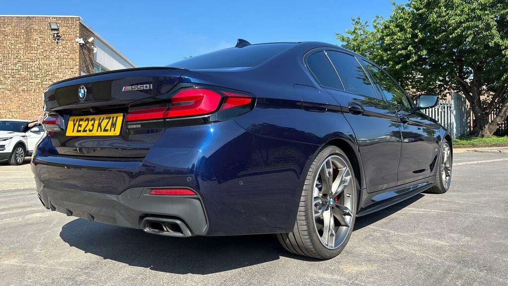 BMW 5 Series 520D Mht M Sport Step White #33