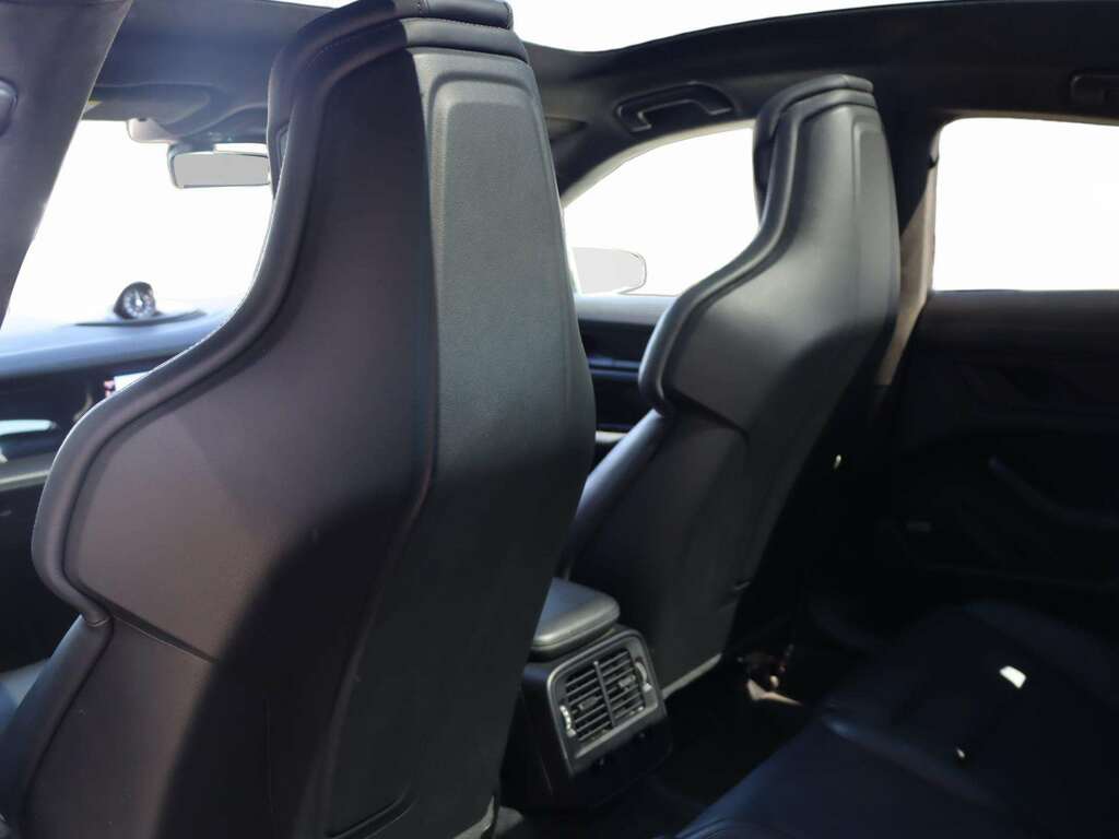 Porsche Taycan 4S 79Kwh White #20