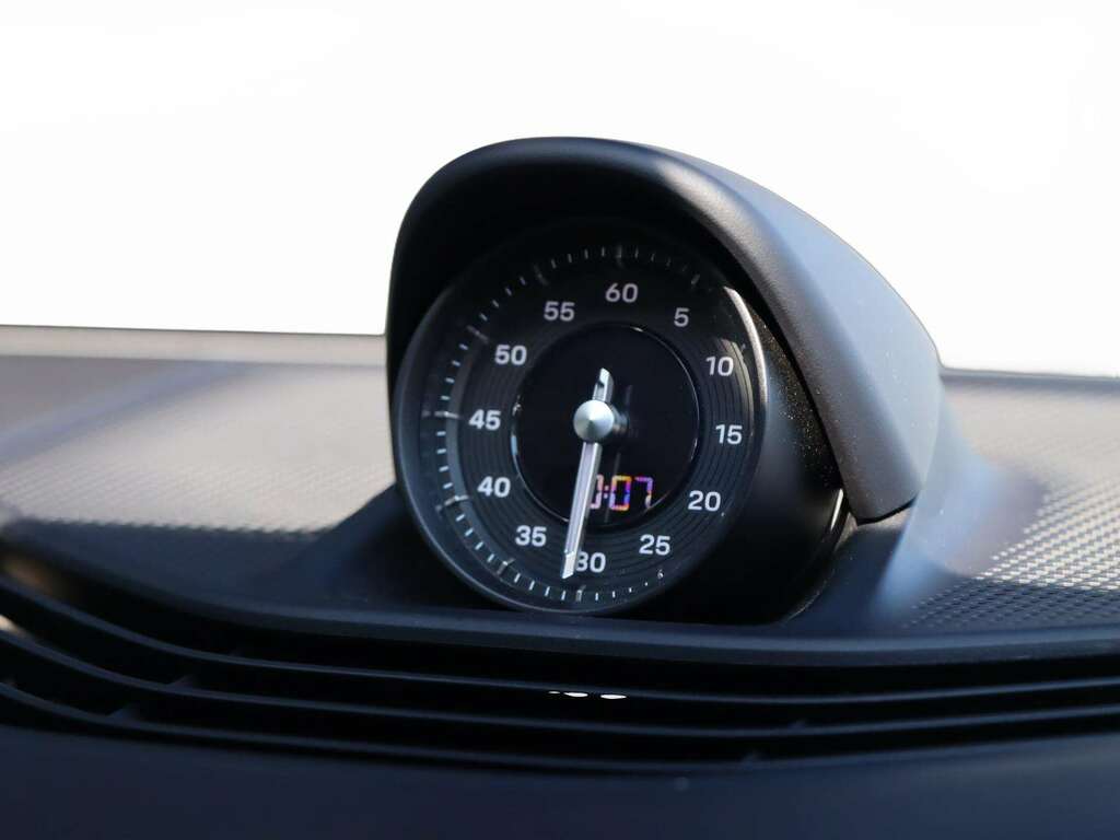 Porsche Taycan 4S 79Kwh White #15