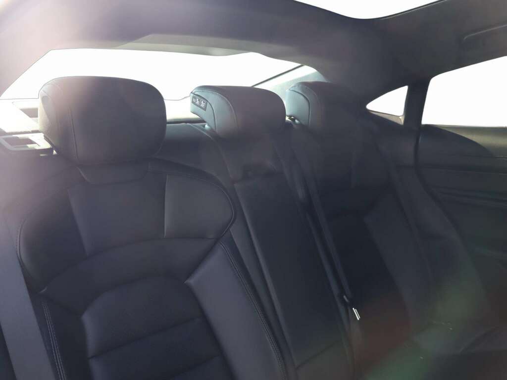 Porsche Taycan 4S 79Kwh White #23