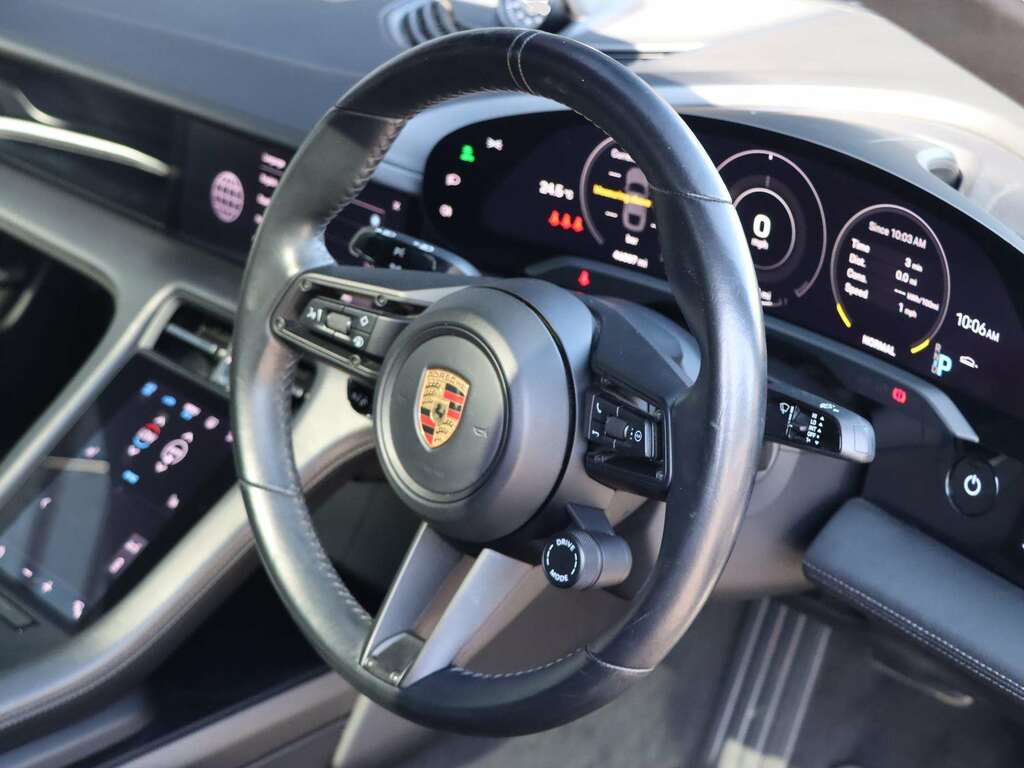 Porsche Taycan 4S 79Kwh White #13