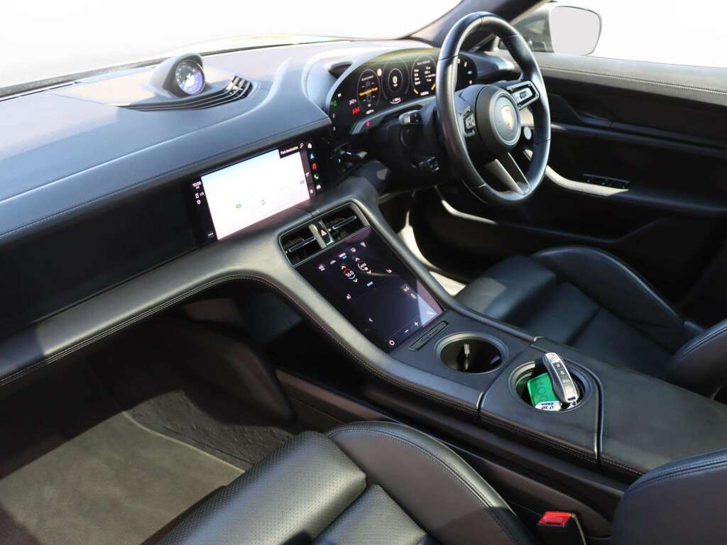 Porsche Taycan 500Kw Turbo 93Kwh 2020 Grey #3