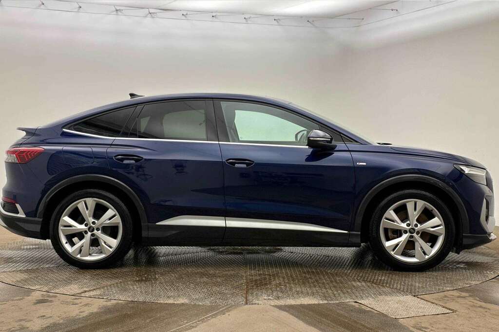 Audi Q4 E Tron 150Kw 40 82Kwh S Line 2023 Blue #3