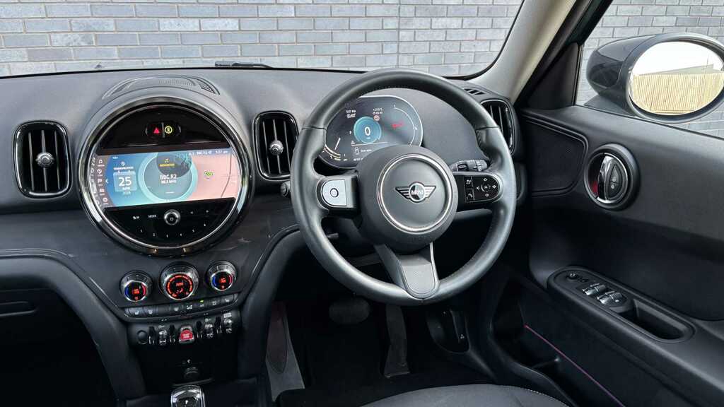 Mini Countryman 1.5 Cooper Classic 2023 Green #4