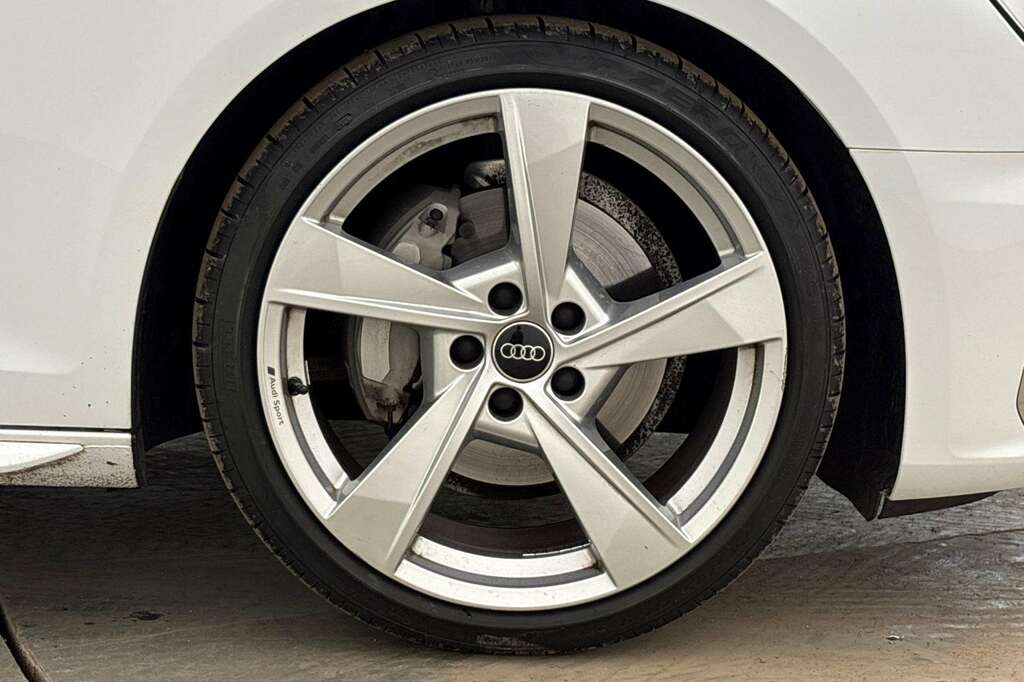 Audi A4 40 Tfsi 204 S Line S Tronic 2024 White #4