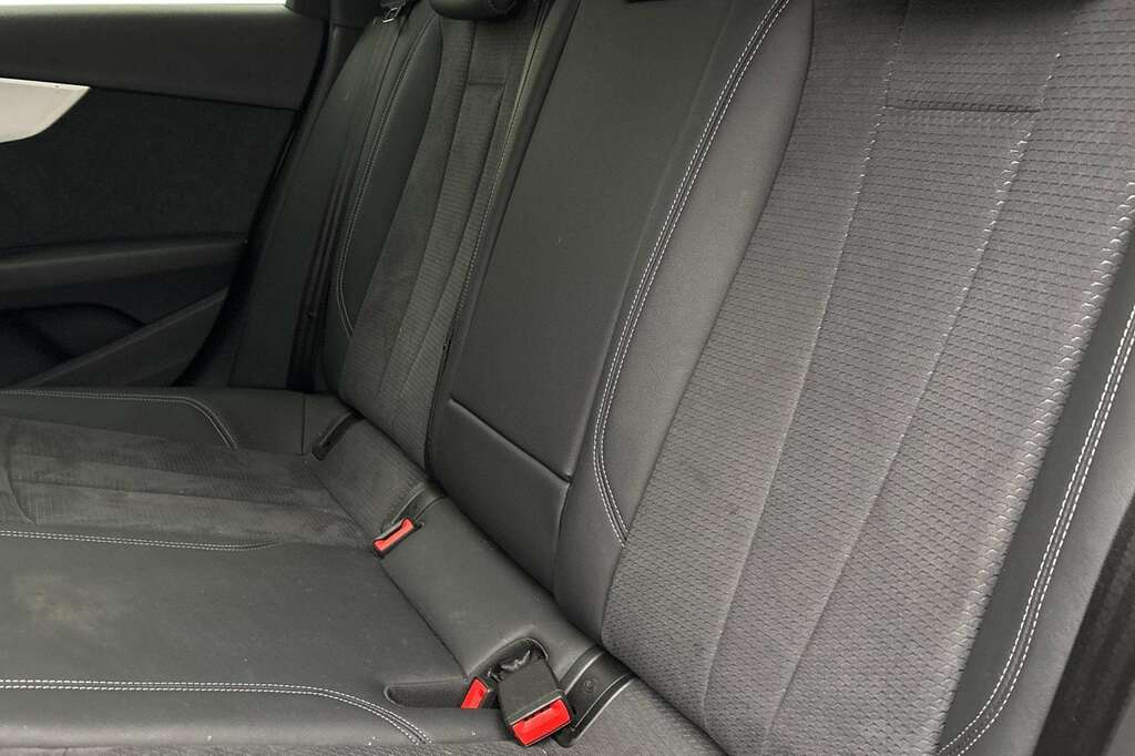 Audi A4 40 Tfsi 204 S Line S Tronic 2024 White #6