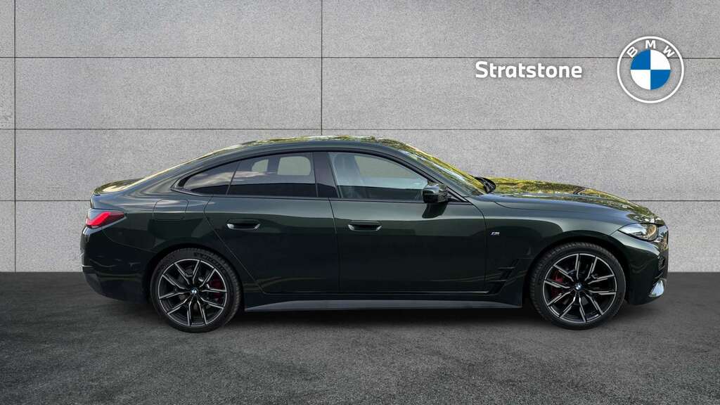 BMW 4 Series 420I M Sport Step 2022 Green #3