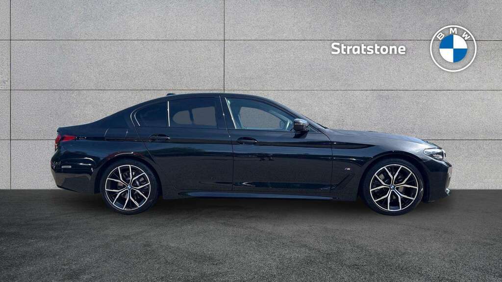 BMW 5 Series 520D Mht M Sport Step 2022 Black #3