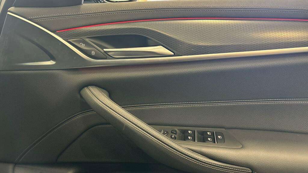 BMW 5 Series 520D Mht M Sport Step Black #22