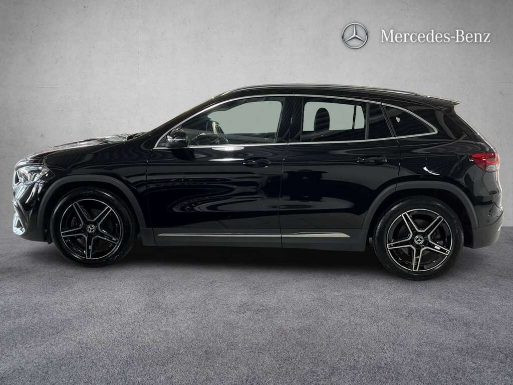 Mercedes-Benz GLA Class 220D 4Matic Amg Line Executive 2023 Black #5