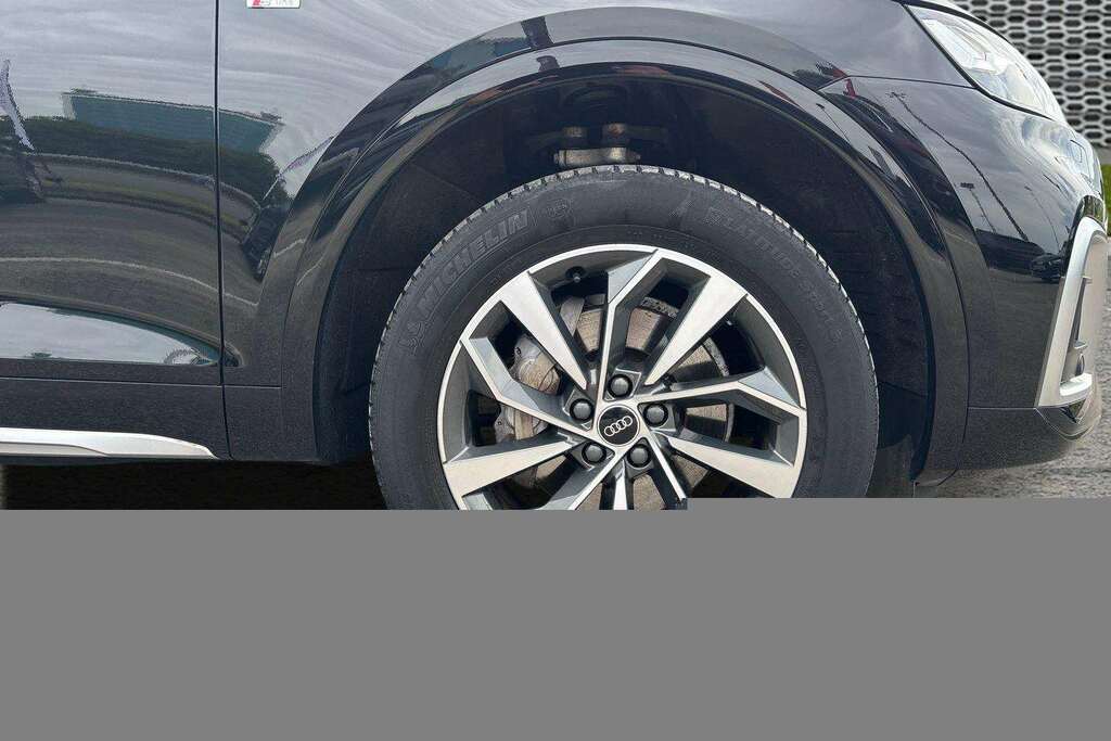 Audi Q5 45 Tfsi Quattro S Line S Tronic 2022 Black #4