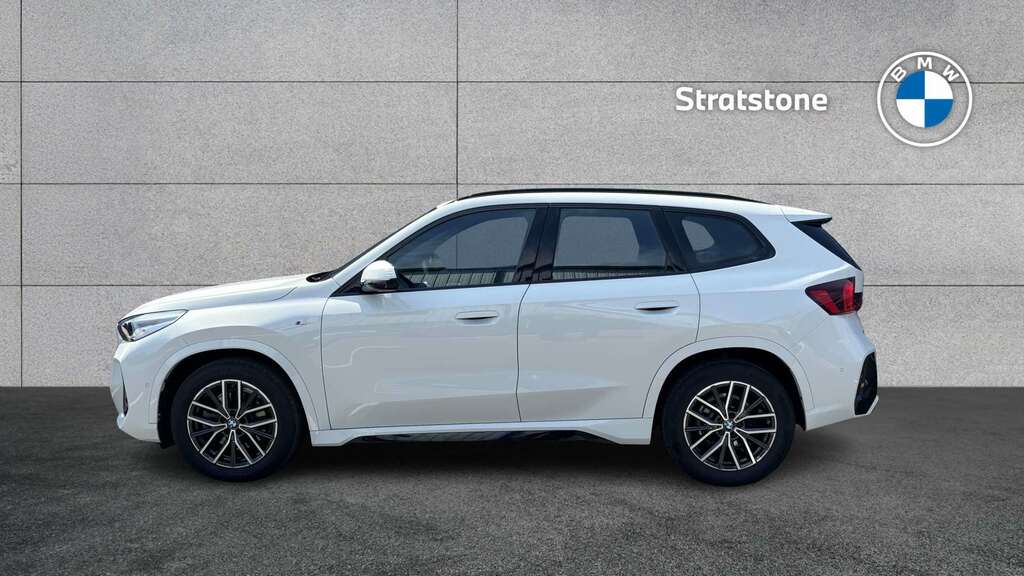 BMW X1 Sdrive 20I Mht M Sport Step 2024 YH74KBF White #3