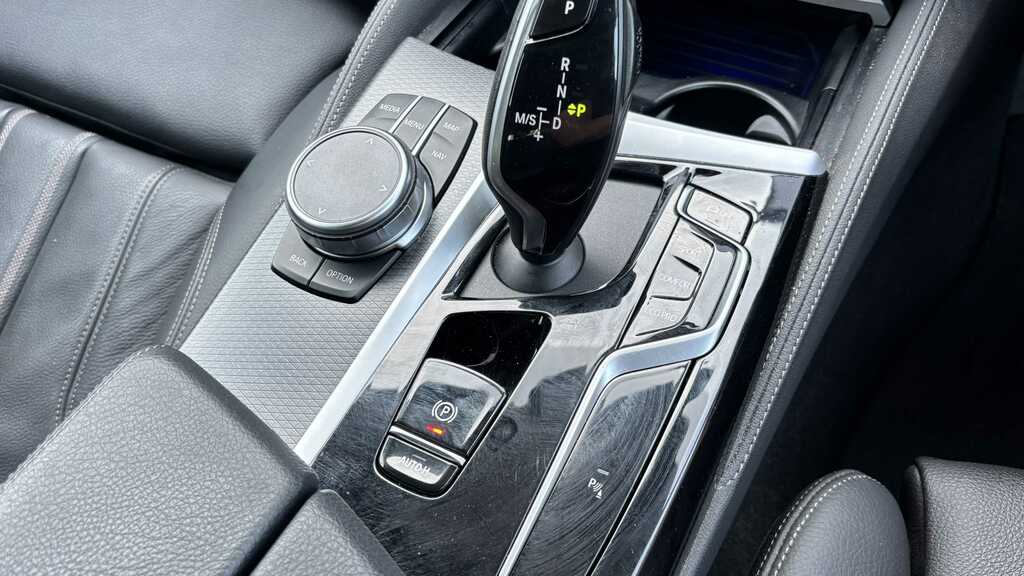 BMW 5 Series 530E M Sport Comfort Plus Blue #14
