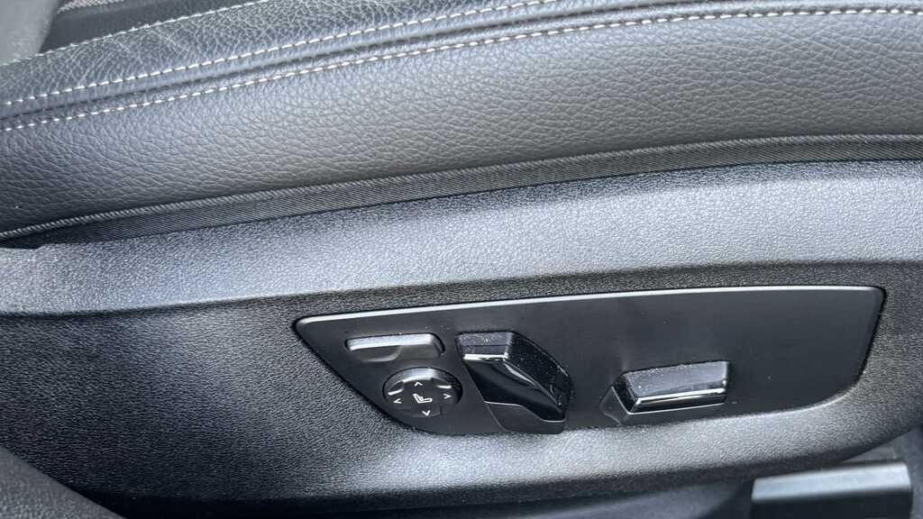 BMW 5 Series 530E M Sport Comfort Plus Blue #29