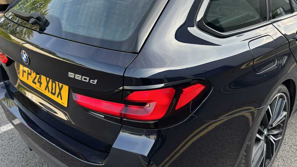 BMW 5 Series 530E M Sport Comfort Plus Blue #38