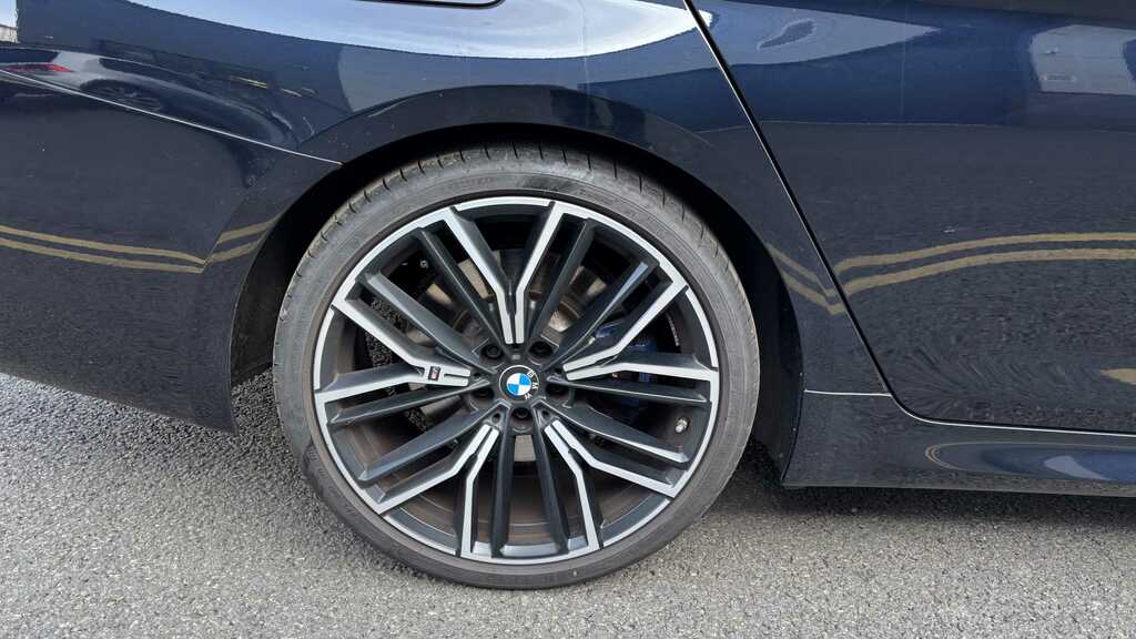 BMW 5 Series 530E M Sport Comfort Plus Blue #17