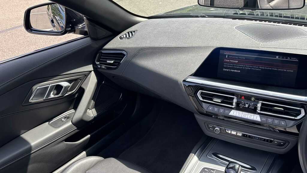 BMW Z4 Sdrive 20I M Sport 2024 Black #6