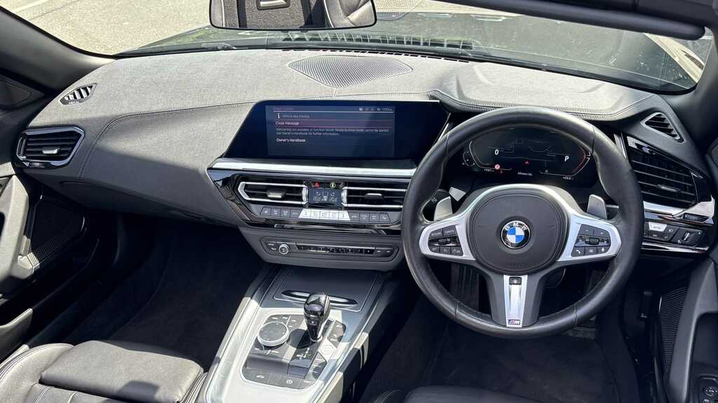 BMW Z4 Sdrive 20I M Sport 2024 Black #4