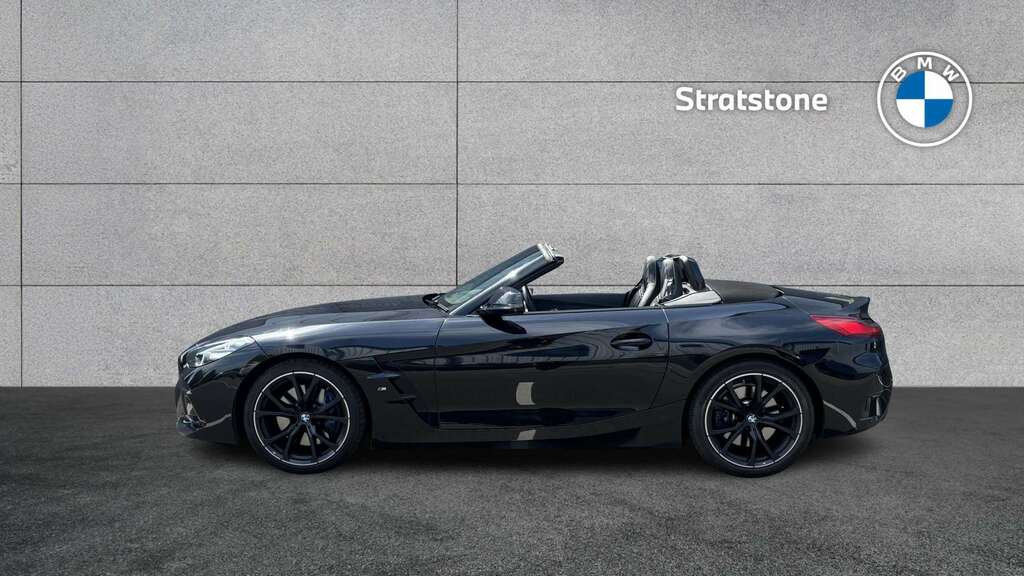 BMW Z4 Sdrive 20I M Sport 2024 Black #3