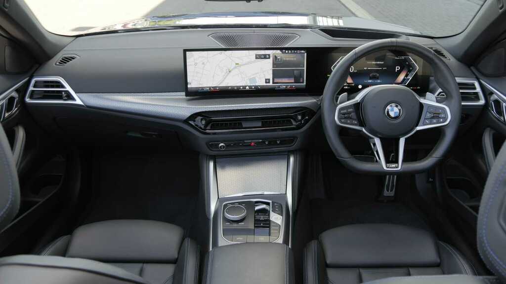 BMW 4 Series 420I M Sport Step 2024 Black #3