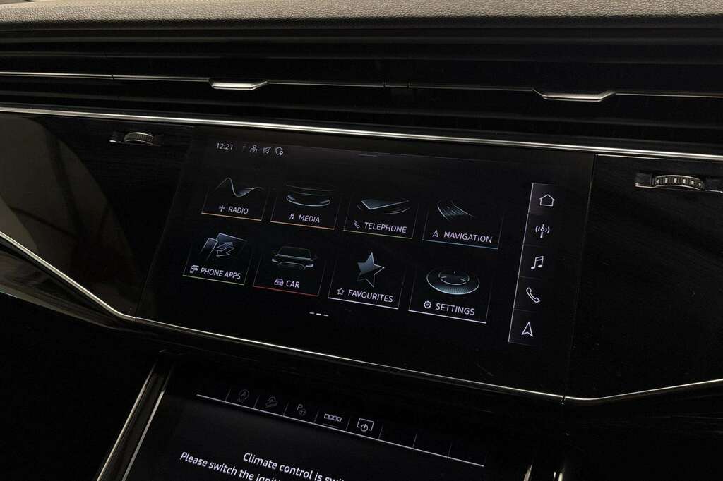 Audi Q7 45 Tdi Quattro S Line Tiptronic 2023 Black #4