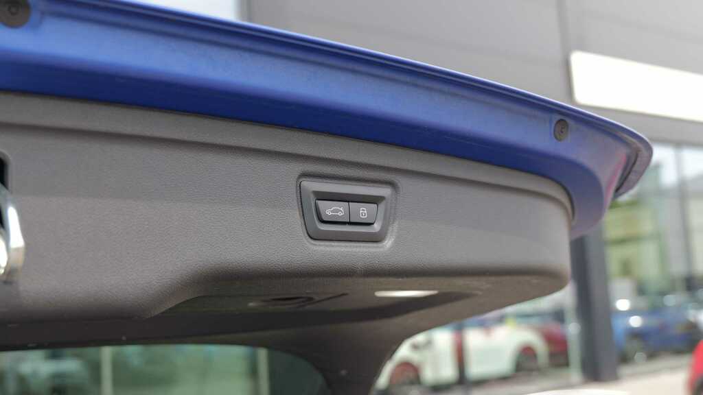 BMW M3 3.0 Biturbo Competition Touring Steptronic M Xdriv Blue #32