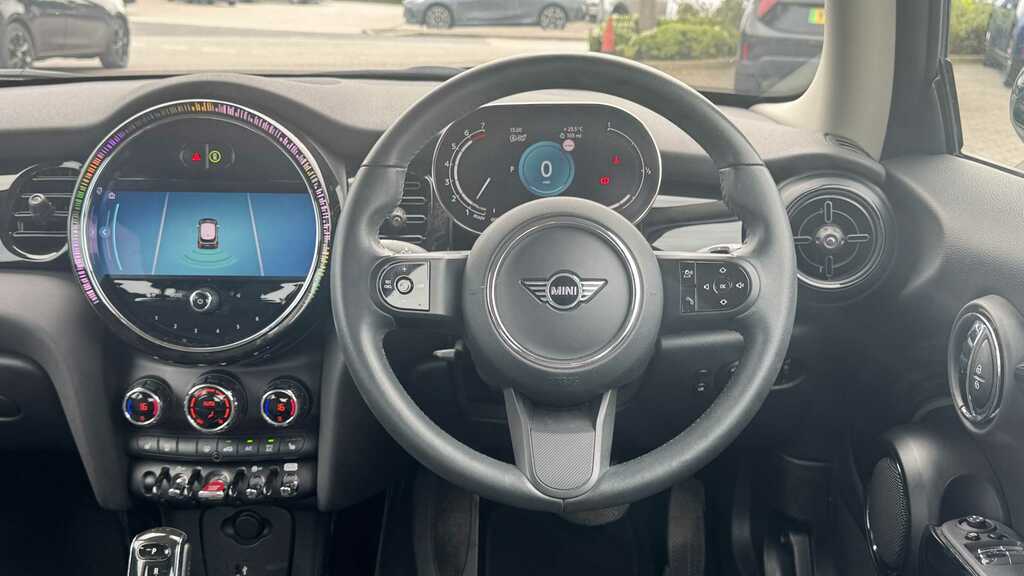 Mini Hatch 1.5 Cooper Classic II Comfort Pack 2024 Silver #4