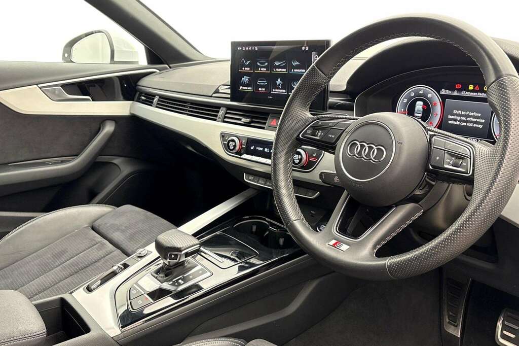 Audi A4 35 Tfsi S Line S Tronic 2022 White #5