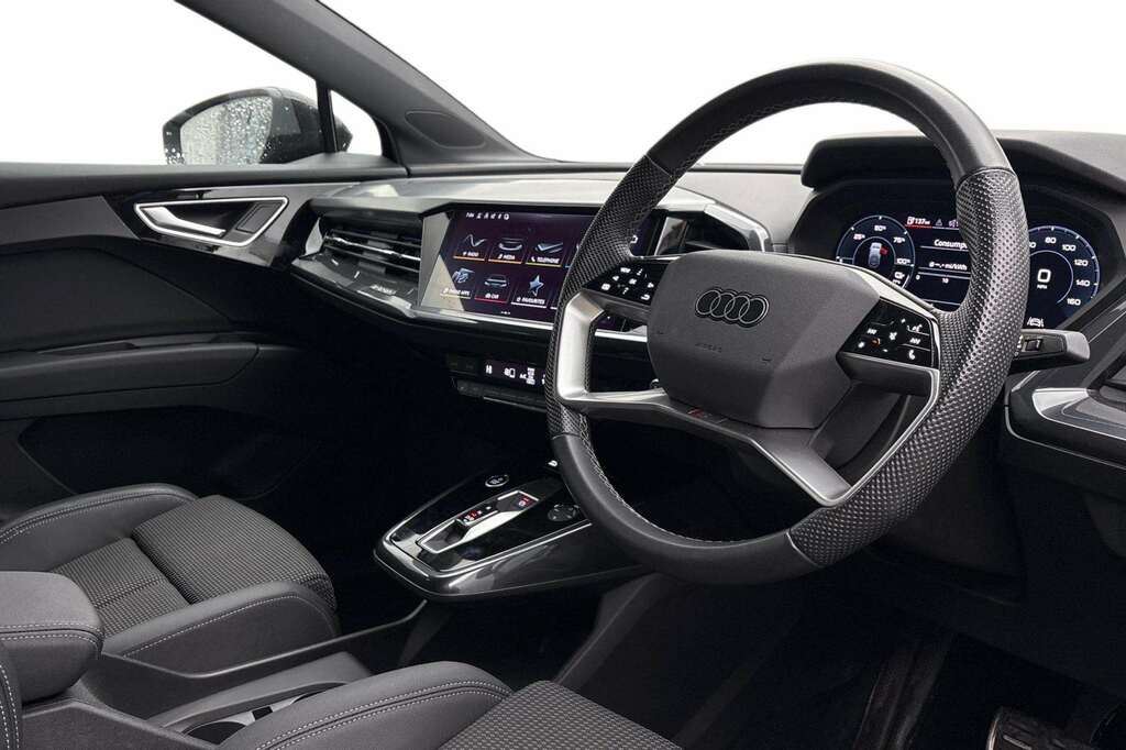Audi Q4 E Tron 150Kw 40 82Kwh S Line 2023 Black #5