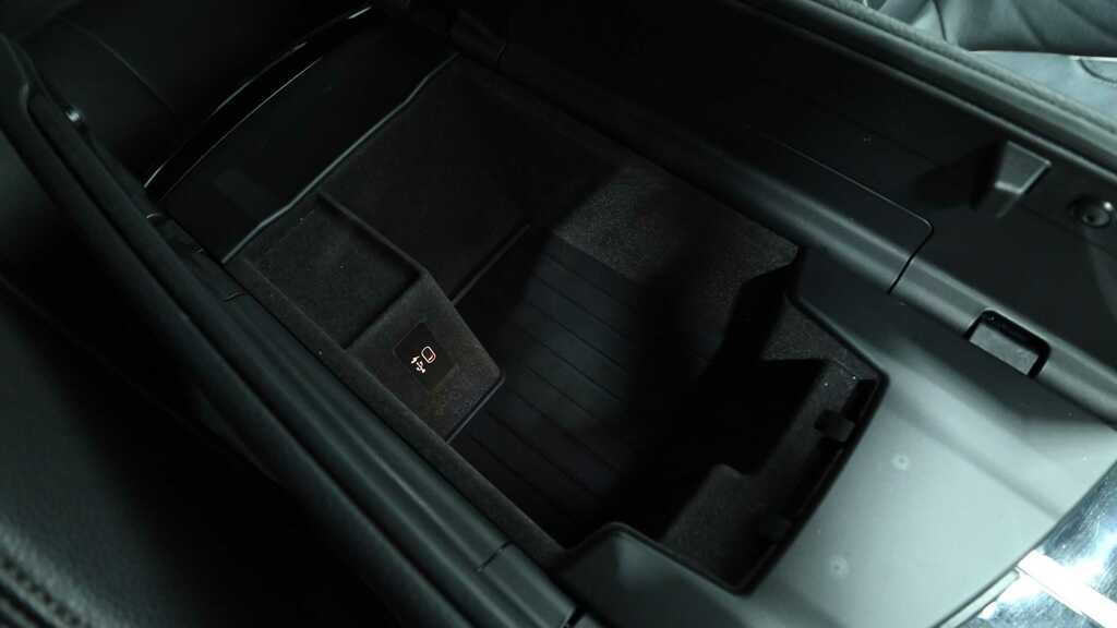 BMW 5 Series 520D M Sport Mhev Black #26