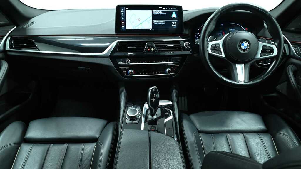 BMW 5 Series 520D Mht M Sport Step 2022 Grey #3