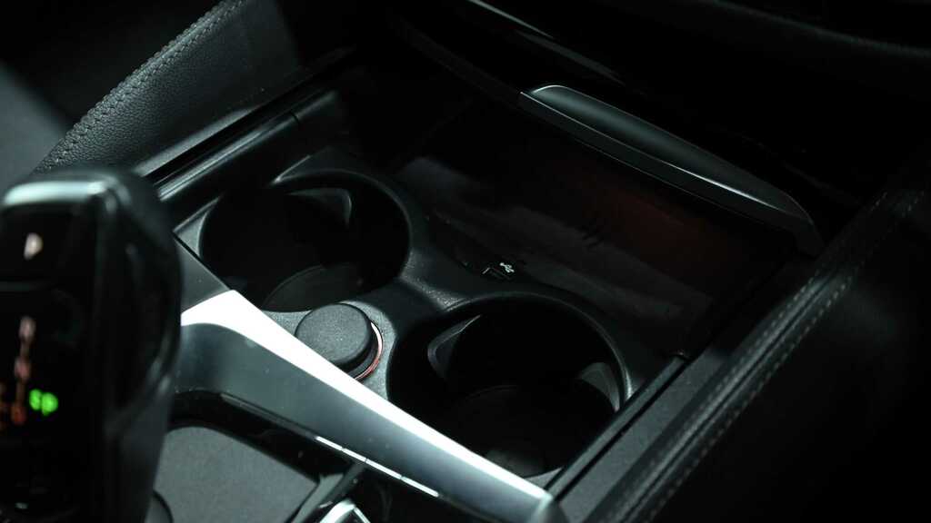 BMW 5 Series 520D M Sport Mhev Black #25