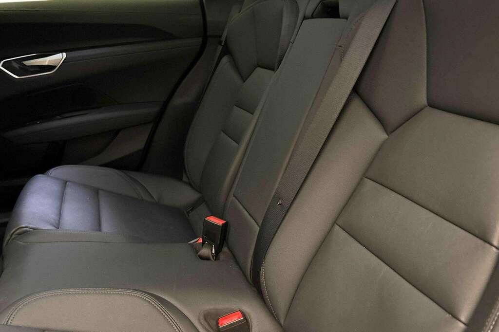 Audi E Tron GT 93.4Kwh Saloon Quattro 476 Ps Black #7
