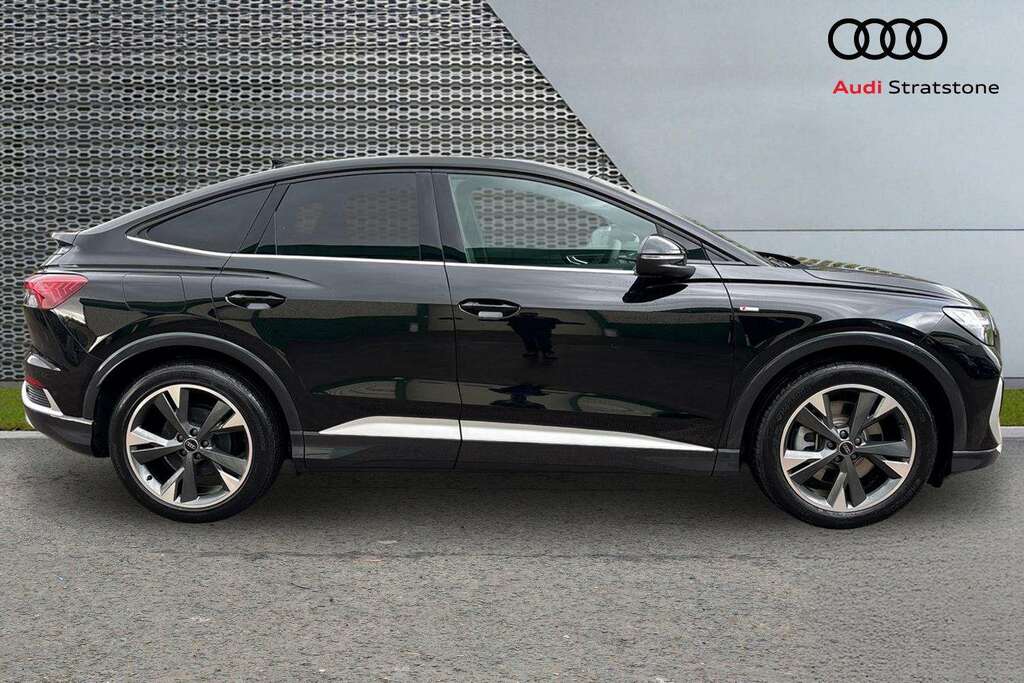 Audi Q4 E Tron 150Kw 40 63Kwh S Line Leather 2026 Black #4