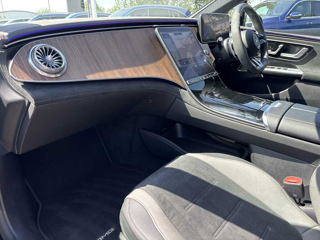 Mercedes-Benz EQE Exclusive Luxury Silver #18