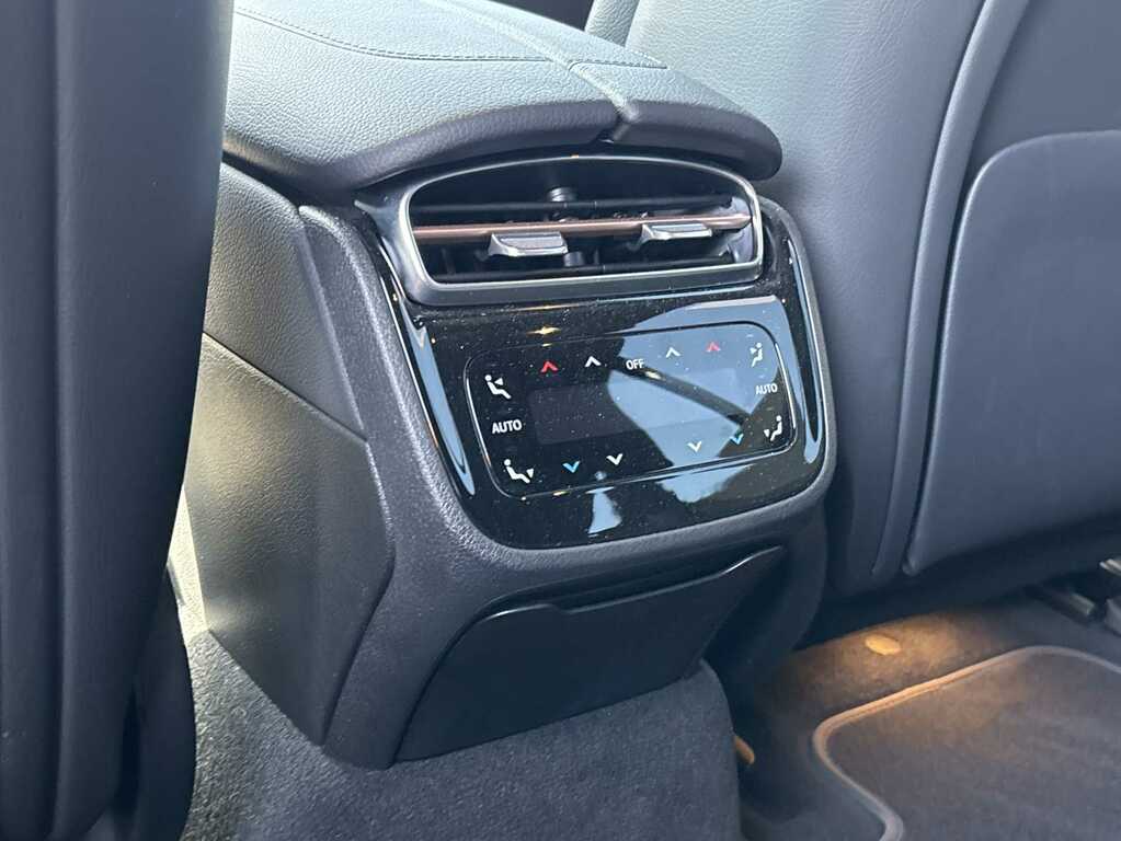 Mercedes-Benz EQE Exclusive Luxury Silver #21