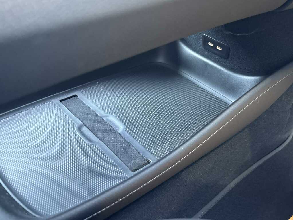 Mercedes-Benz EQE Exclusive Luxury Silver #37