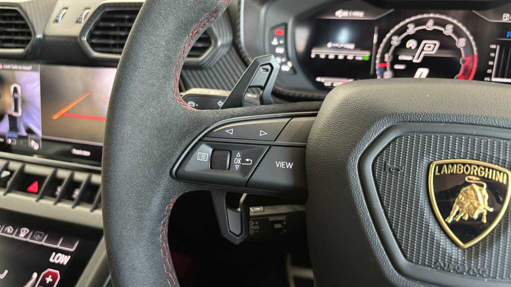 Lamborghini Urus 4L Performante Black #32